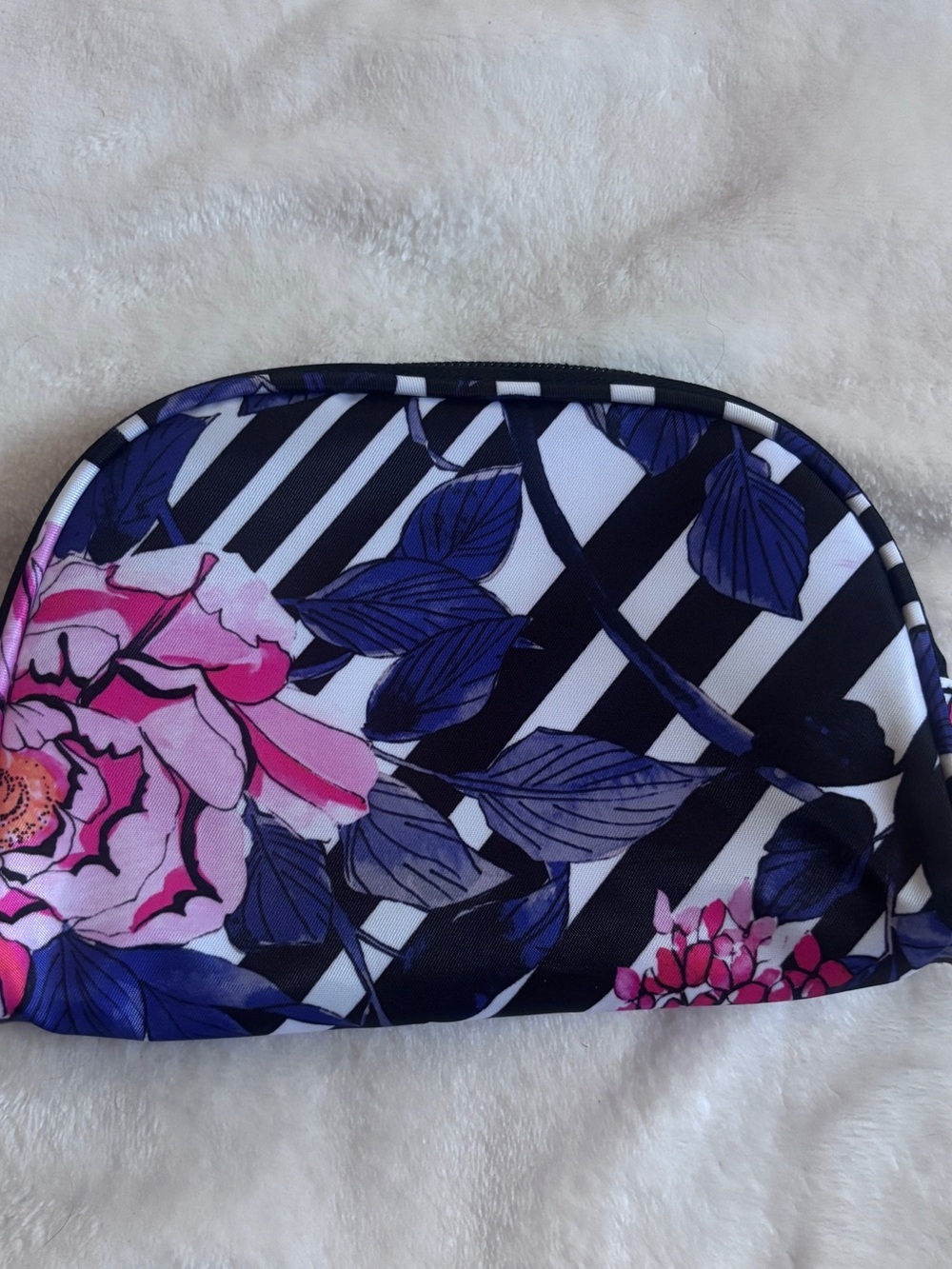 Black Wallet Crossbody Clutch + Floral Makeup Cosmetic Travel Bag Bundle - Picture 8 of 11